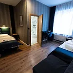 Elegant 4* Познань
