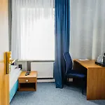 Elegant Познань