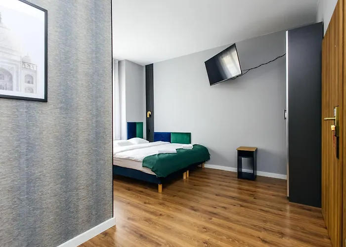 아파트호텔 Elegant 4*