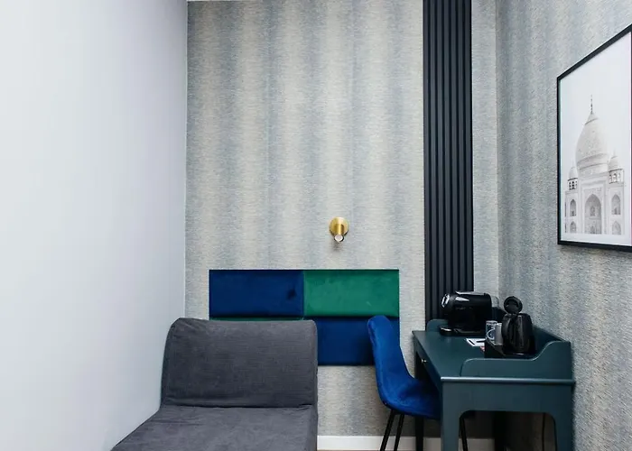 Elegant 4* 포즈난