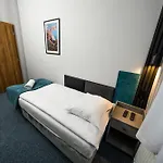 아파트호텔 Elegant 4*