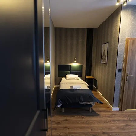 Elegant 4* Poznan
