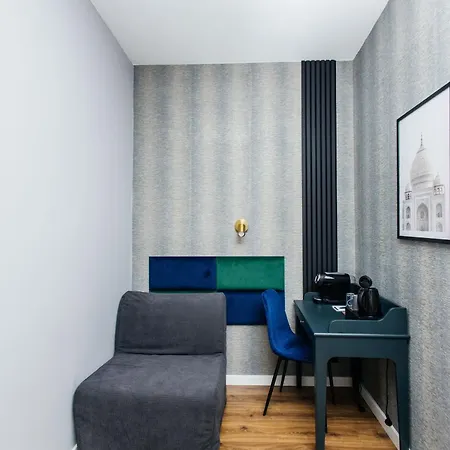 Elegant 4* Poznań