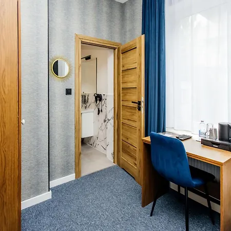 Elegant Aparthotel 4*